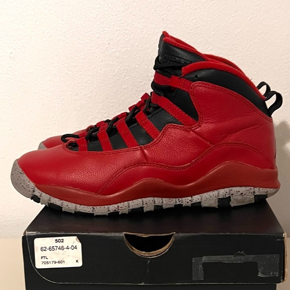 Air Jordan 10 Retro 30th BG "Bulls Over Broadway” Size 6Y Good Condition - Picture 3 of 8